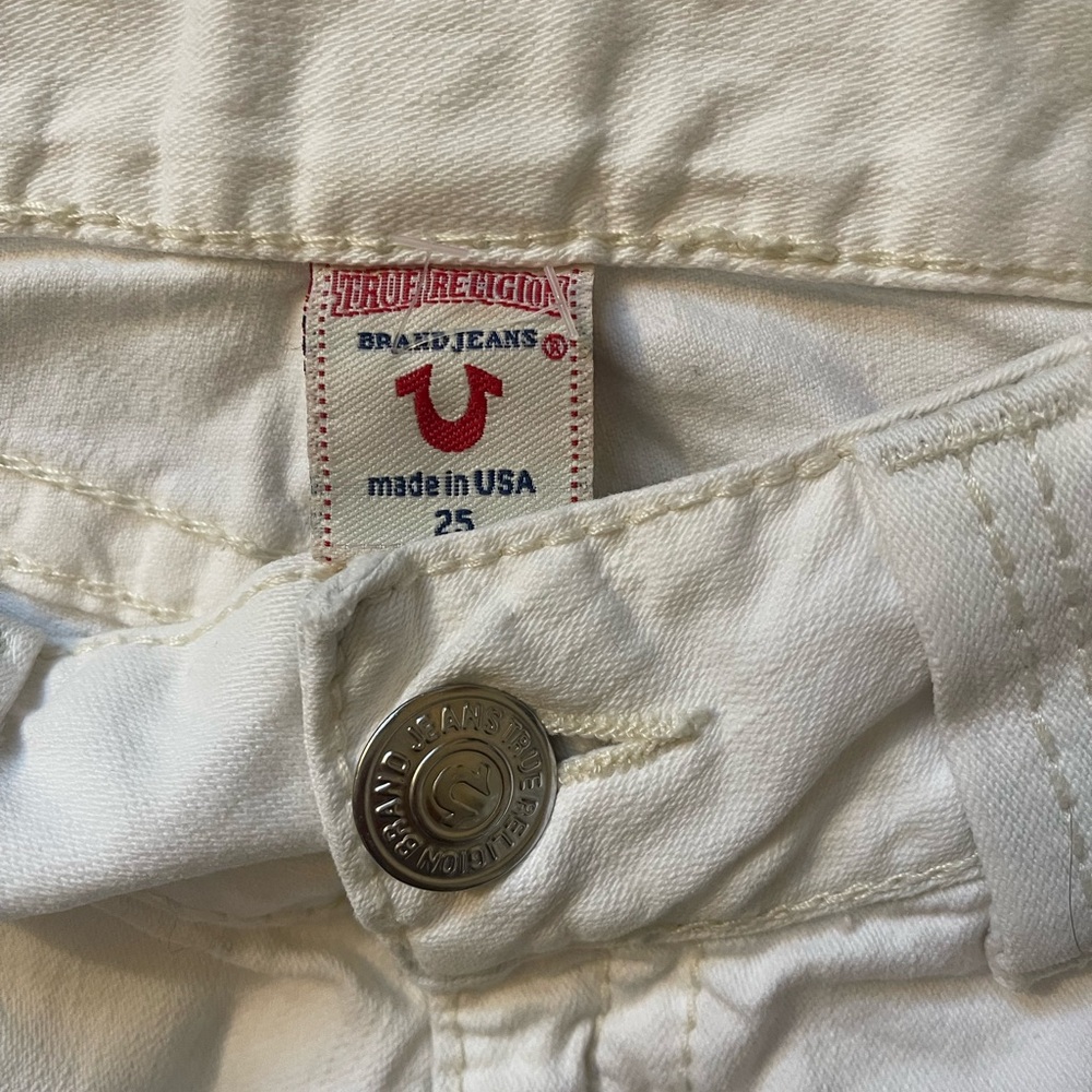 True Religion Vintage White Jeans Sammy Big T
🔴 SALE 2/$50 - Picture 6 of 7